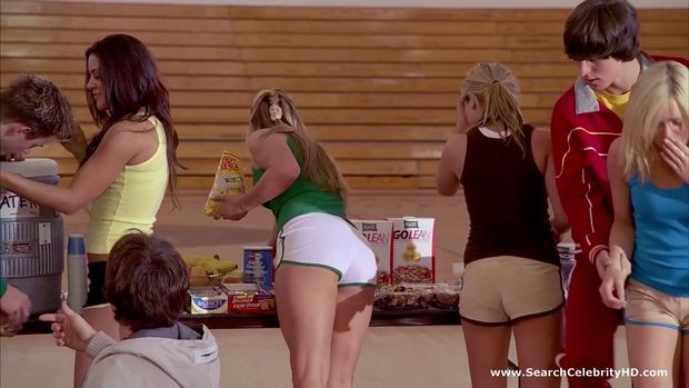 Hayden Panettiere, Emme Rylan, Danielle Savre, Jessica Nicole Fife & Cindy Chiu  - Bring It On All or Nothing - 2
