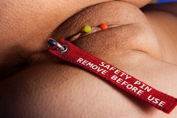 A nice pussy with remove pin