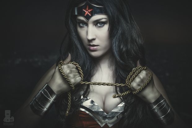 Jenifer Ann Wonder Woman Cosplay