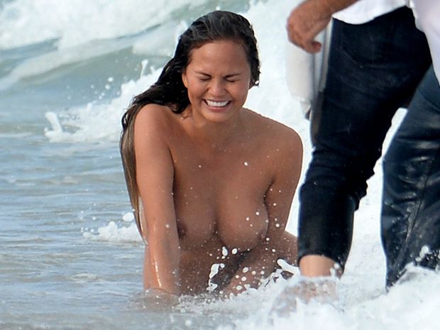 Chrissy Teigen Topless During A Photo Shoot In Miami