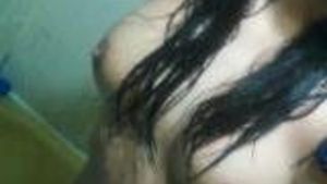 2/? Nudes she sent me.