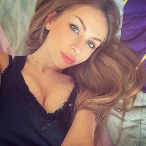 @darisemenova (via selfshotmag):