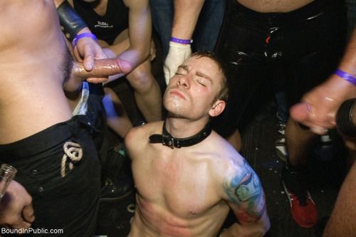 Reblog: Enjoy my
archives: Sexy Gay Men and Random
Gay Posts