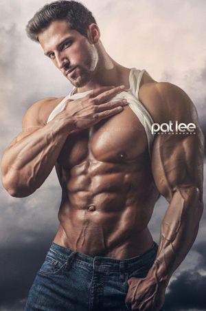 Reblog: oxyparis:Andy Velcich