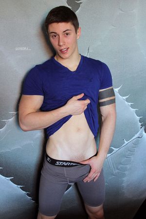 Reblog: colungafrank:SEBASTIAN HOOK