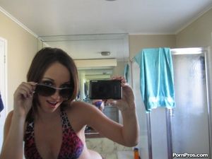 jada looking sexy as fuck