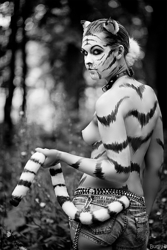 white_tigress_by_miriambast
