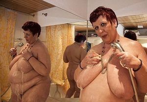 For more videos of ssbbw women click here: