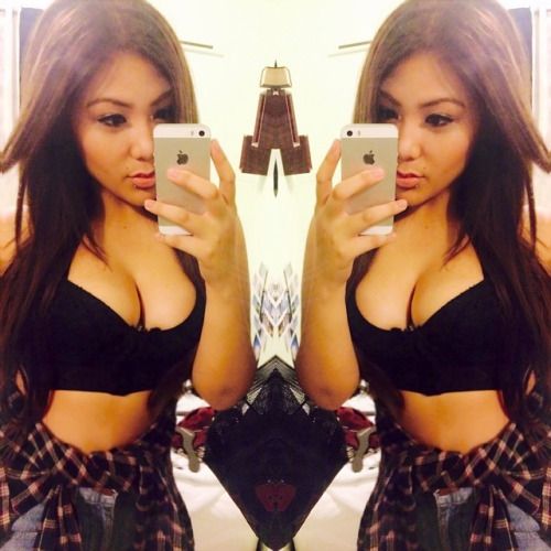 sheenarosea:
Nobody else’s it’s yourssszzzz #darkhairsass...