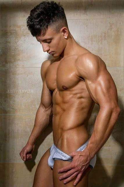 Reblog: Enjoy my archives: Sexy Gay Men and Random Gay Posts
