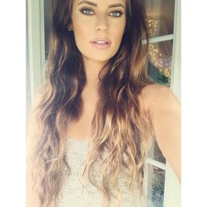 @hannahstocking via selfshotmag: I love you ✨