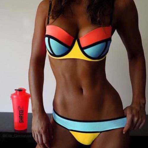 @nadiyamol (via selfshotmag):
You gotta follow my Fav fitness...