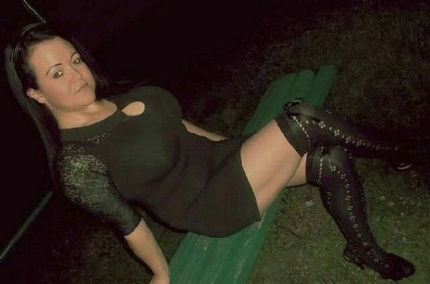 Dogging slut on a bench, posing for some pics before action started