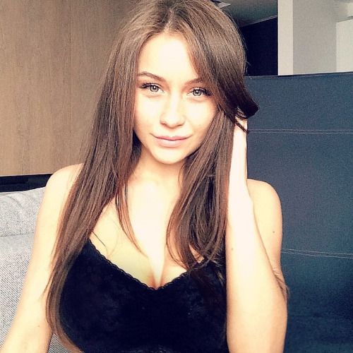 @olgachocolate via selfshotmag: