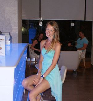 Hot blonde chick before trip to stall