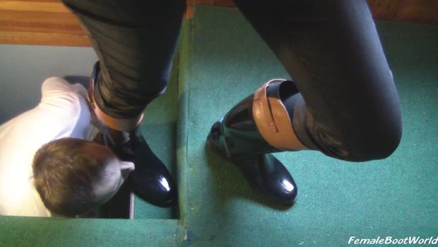 kiss boots