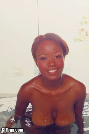 Big boobs ebony amateur topless