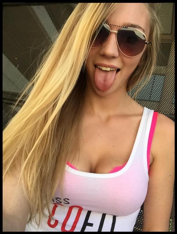 Kendra Sunderland Sexy Picture Non Nude