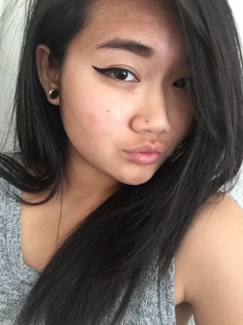 trucphoung:

I took this earlier lmao Bigboobs, Toket Gede,...