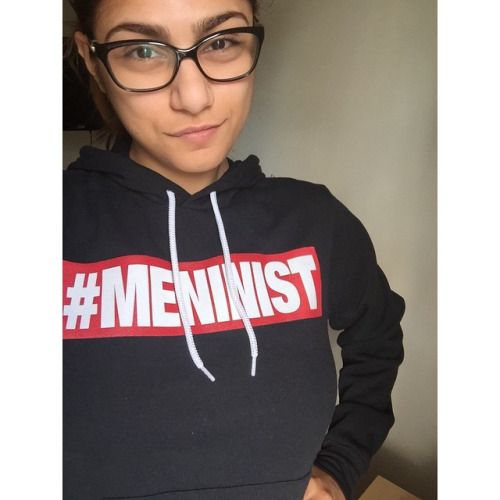 @miakhalifa1 (via selfshotmag):
I’m a #meninist