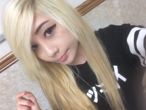 makibunny:my freckles are out today!!!! Bigboobs, Toket Gede,...