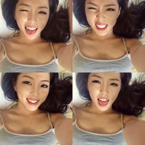 jbabyz:

Say chink ✌️

3 days til my bday!! :D Bigboobs, Toket...