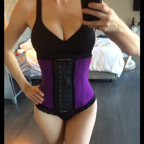 Finally trying this waist training thing out. I’m on day one and...