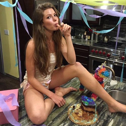 @mckennaberkley (via selfshotmag):
CAKE CAKE CAKE