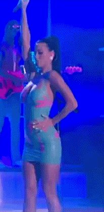 Katy working her hips