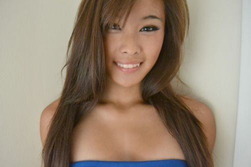 samanthajillian:

I got bored again, fml. Bigboobs, Toket Gede,...