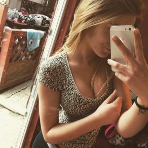 @pinternatalia (via selfshotmag): Little bad princess