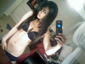 Vanessa Anne Hudgens nude photos