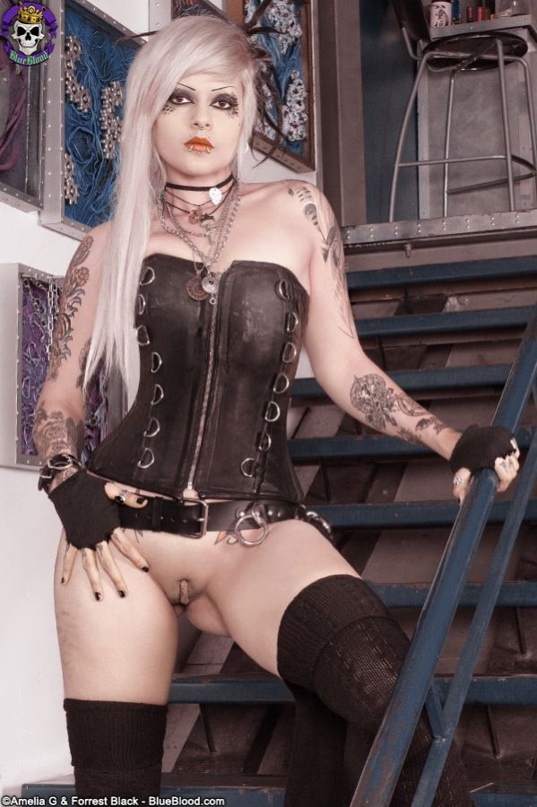Tattooed Leather Corset Gothic Babes pussies