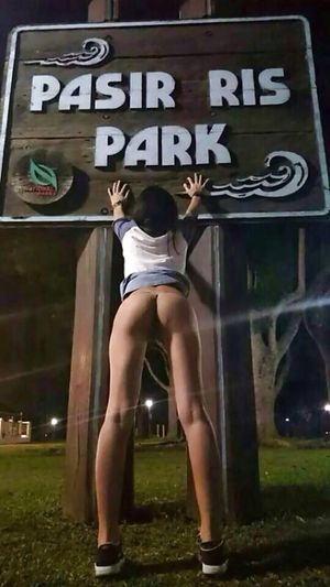 sgmelaya:SG malay Public ass teaser Foto Bugil, Nude, Telanjang...
