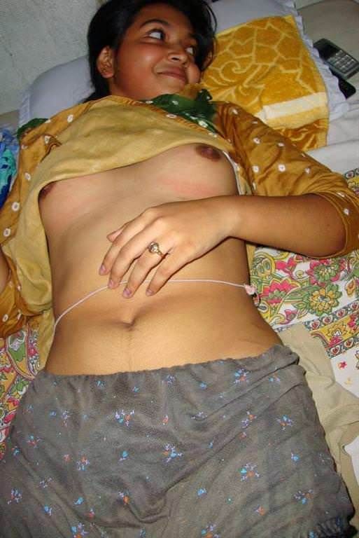 Indian sister opened her boobs