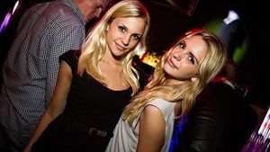 double trouble - blonde