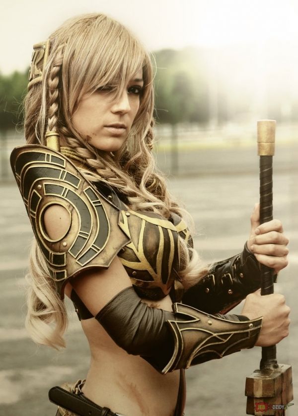Prety Blonde Warrior