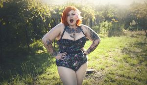 I love a big inked redhead