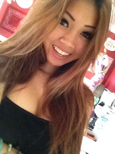 selinalinhle:
hey its me! :) Bigboobs, Toket Gede, Tetek...