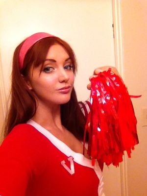 Sexy Cheerleader Girl Selfie Pic