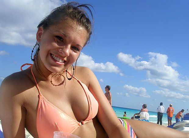 hot bikini girl