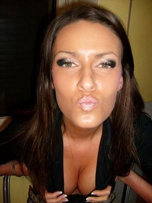 Black hair bimbo with big tits and duckface