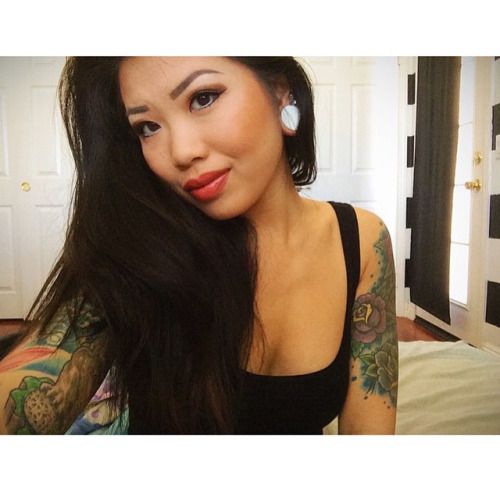 @julieavu
#definedasians
#asian
#girl
#pretty
#igdaily
#instagood...