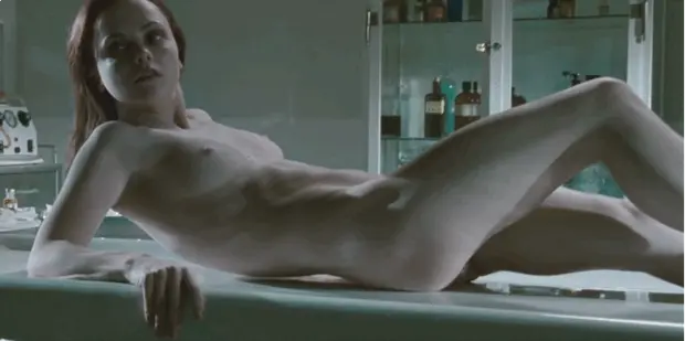 Christina Ricci - After.Life