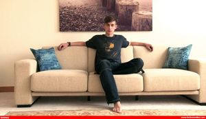 Reblog: Enjoy my archives: Sexy Gay Men and Random Gay Posts