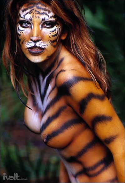 Angelica bridges body painted as a tigress