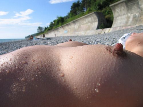 Hot  Full HD Nude Beach XXX Pic