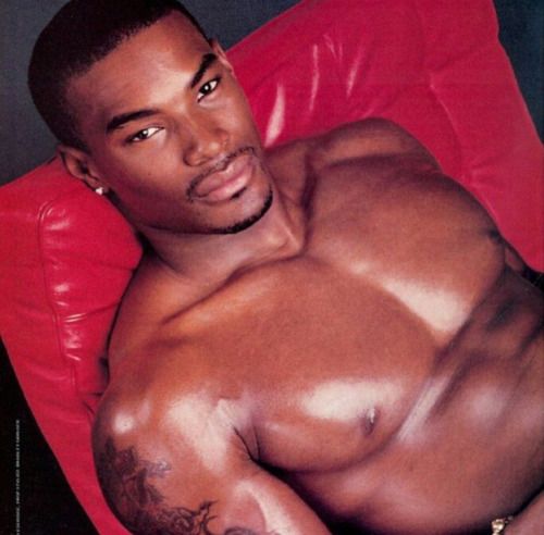 Reblog: Enjoy my archives: Sexy Gay Men and Random Gay Posts