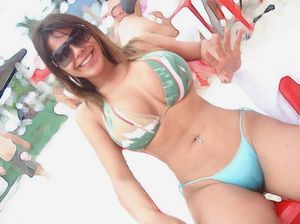 Cute Hot Sexy Latinas Shake That Cute Ass 1660