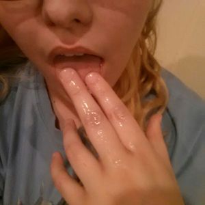 biteme-eatme:“So satisfying.”